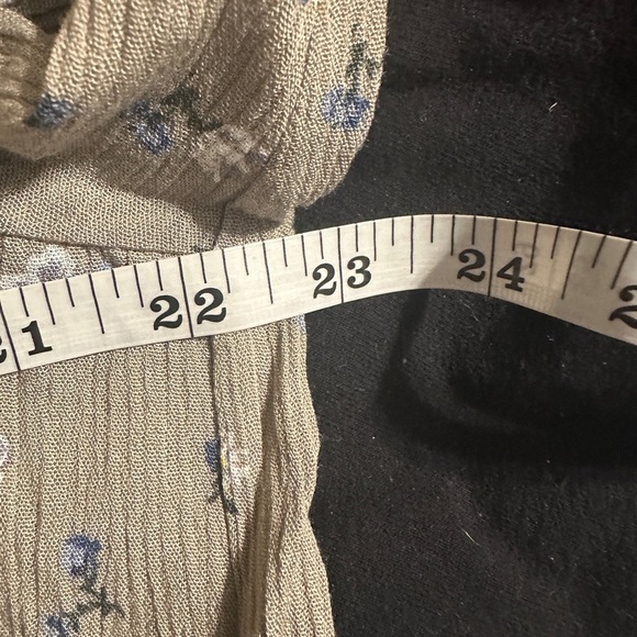 AG Adriano Goldschmied Celeste Blouse. - Picture 5 of 7